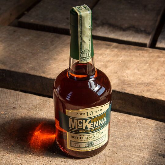 Henry McKenna Single Barrel 10 Year Old Bourbon